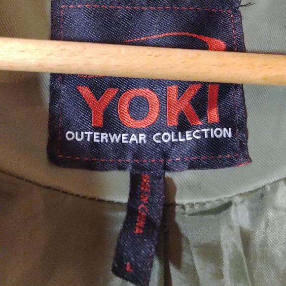 Like New Rain Coat, size L - Picture 7 of 11